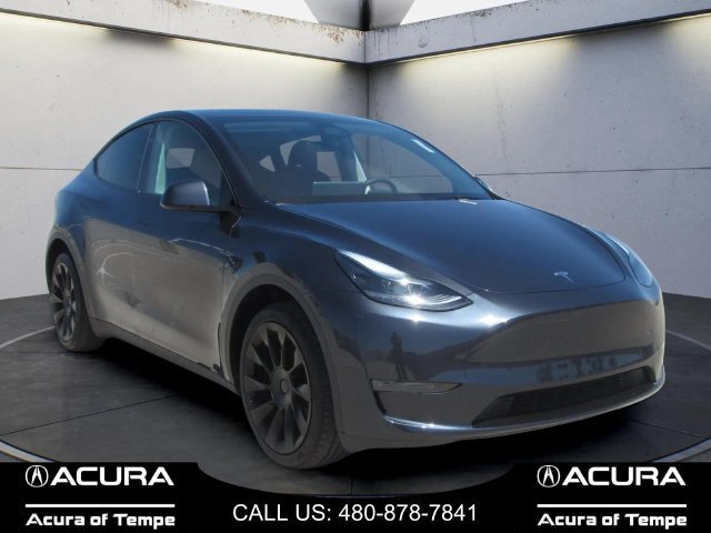 Used 2025 Tesla Model Y Long Range RWD image 2