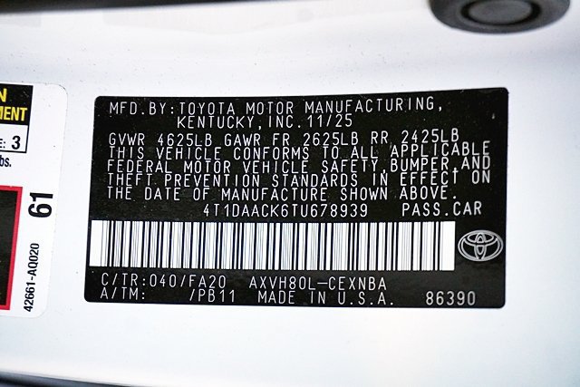 Used 2026 Toyota Camry Hybrid FWD image 14