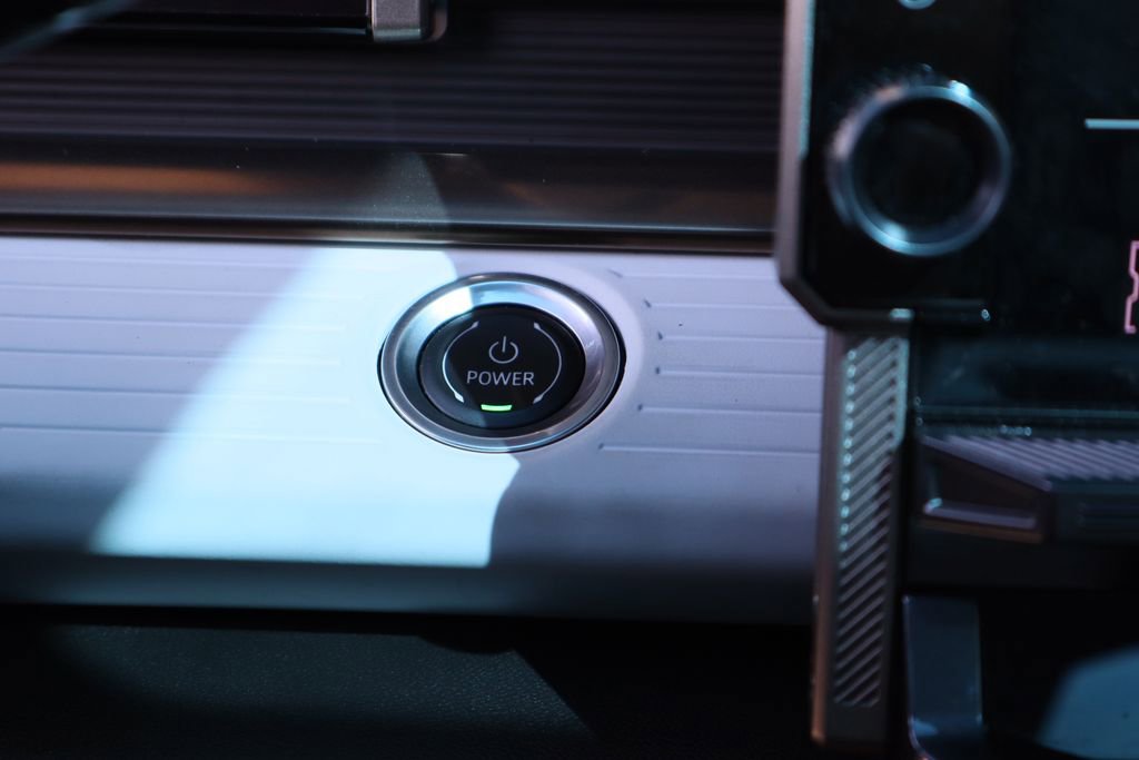 Certified 2022 GMC Hummer EV Edition 1 w/ LPO, Illumination Package image 19