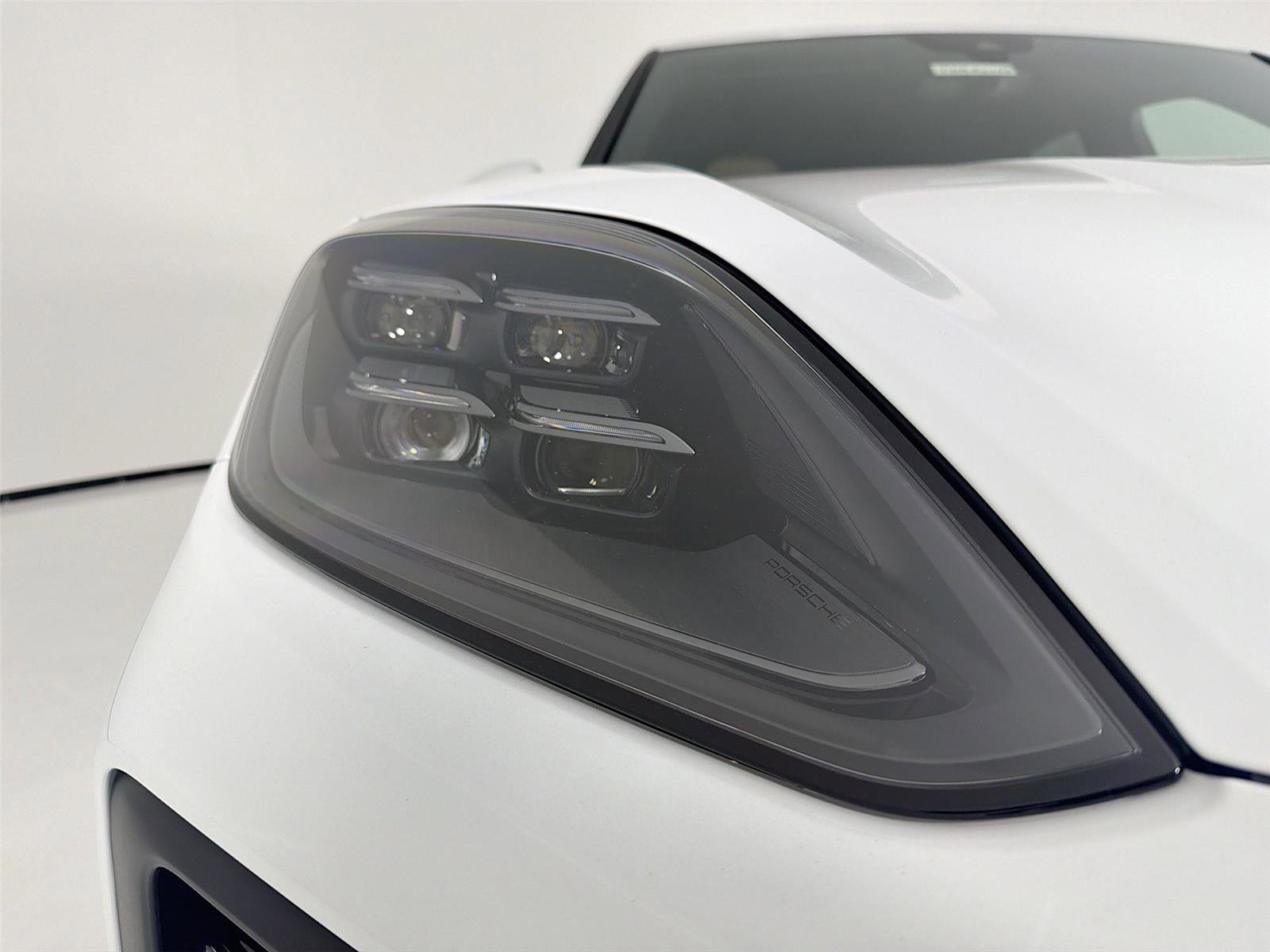 New 2026 Porsche Cayenne image 28