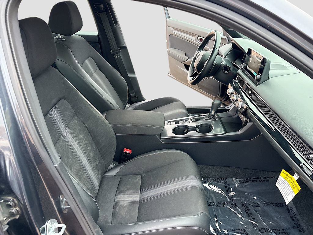 Used 2025 Honda Civic Sport image 25