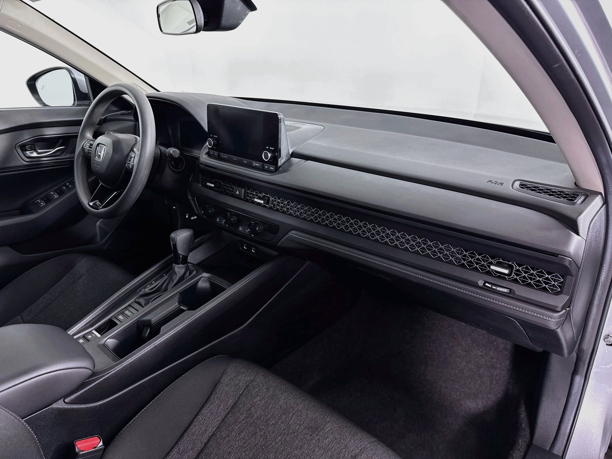 Certified 2024 Honda Accord EX image 28