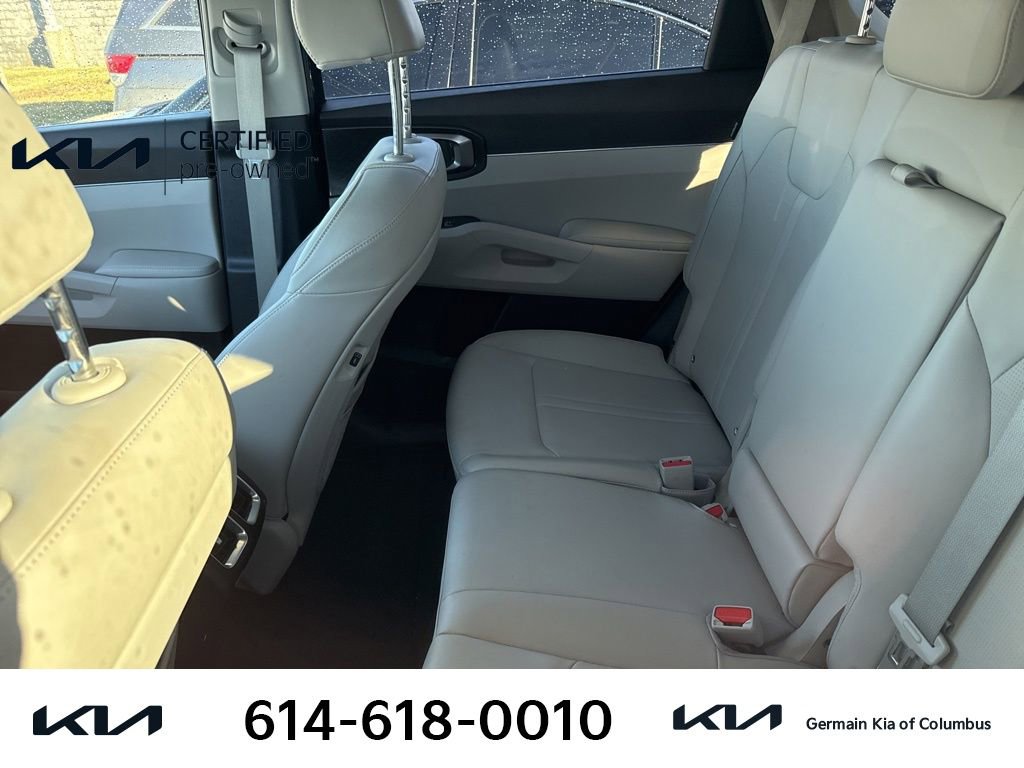 Certified 2025 Kia Sorento S w/ Panoramic Sunroof Package image 10