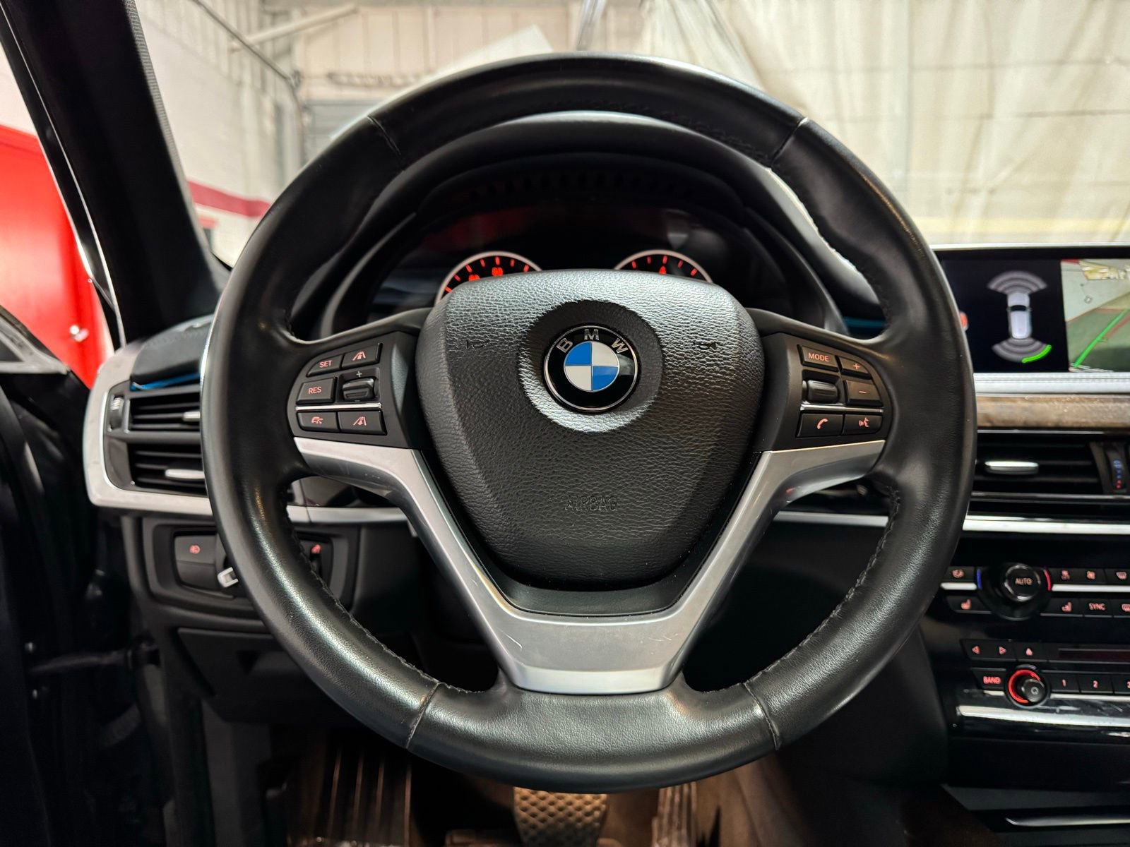 Used 2017 BMW X5 xDrive50i AWD/4WD image 23