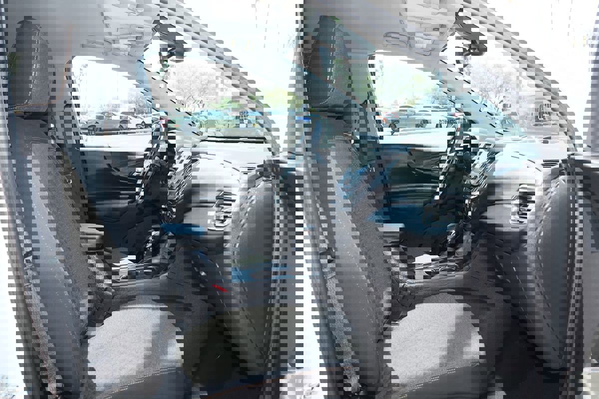 Used 2024 Chevrolet Equinox LT image 35