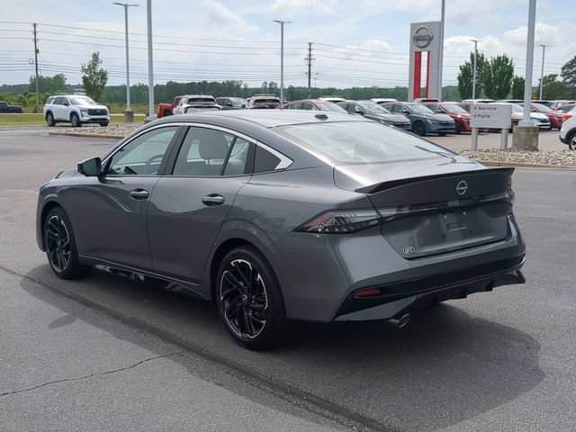 New 2026 Nissan Sentra SR w/ SR Premium Package FWD image 5
