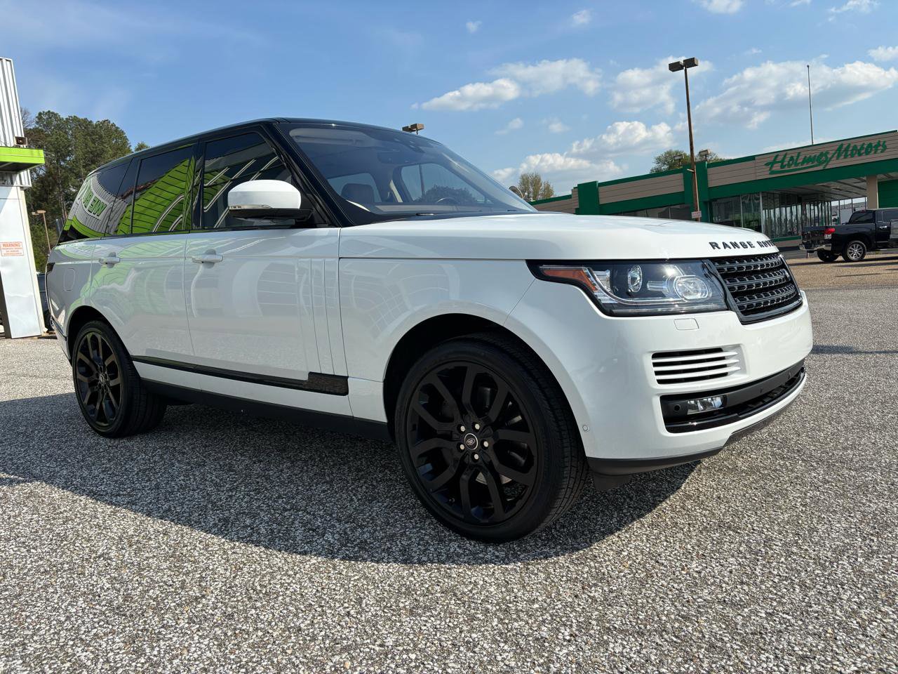 Used 2017 Land Rover Range Rover HSE image 11