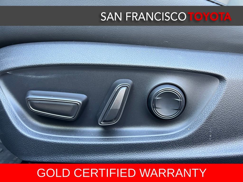 Certified 2024 Toyota Prius XLE image 12