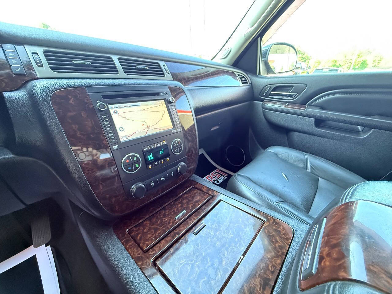 Used 2013 GMC Sierra 1500 Denali AWD/4WD image 30