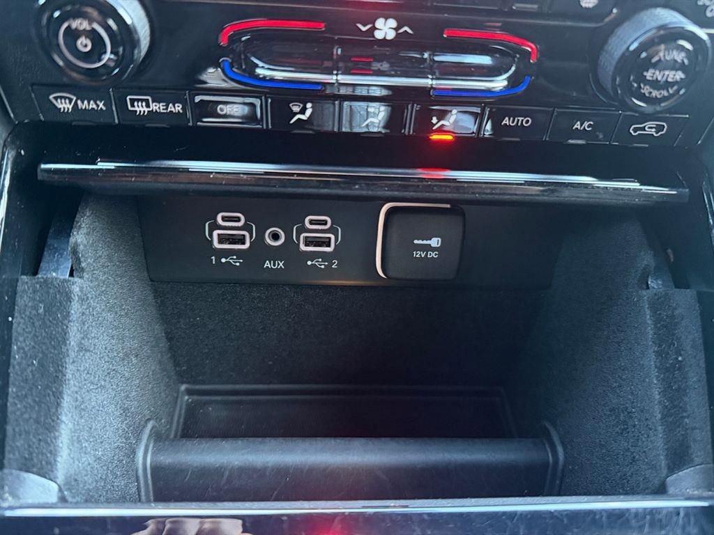 Used 2023 Jeep Grand Cherokee L Overland image 30