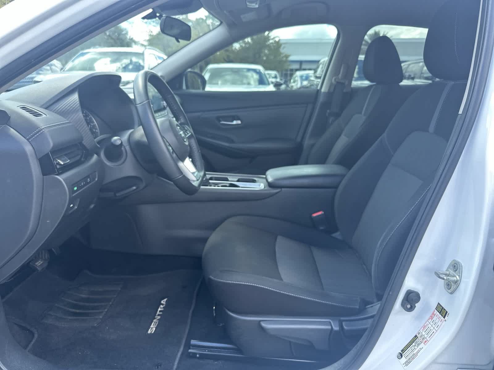 Used 2022 Nissan Sentra SV w/ Trunk Package FWD image 13