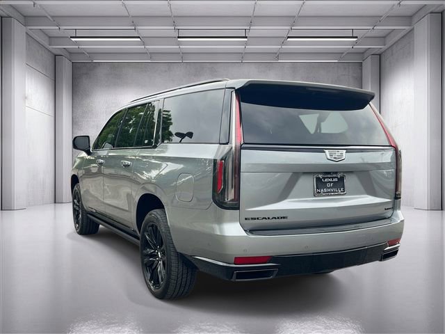 Used 2023 Cadillac Escalade ESV Sport Platinum image 5