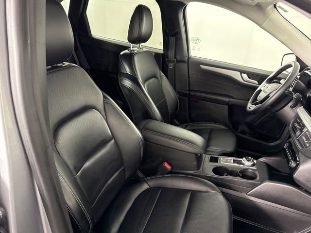 Used 2024 Ford Escape Platinum image 17