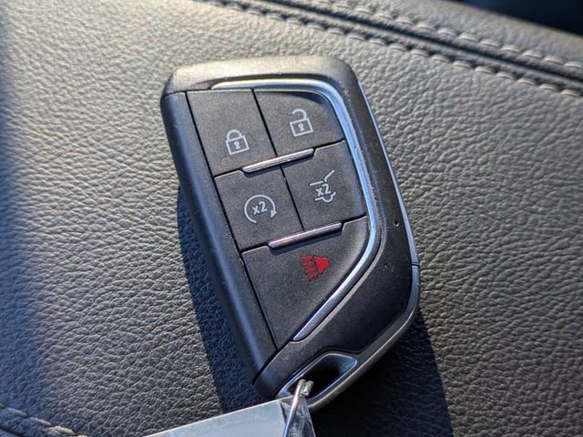 Used 2024 Cadillac XT4 Premium Luxury FWD image 33