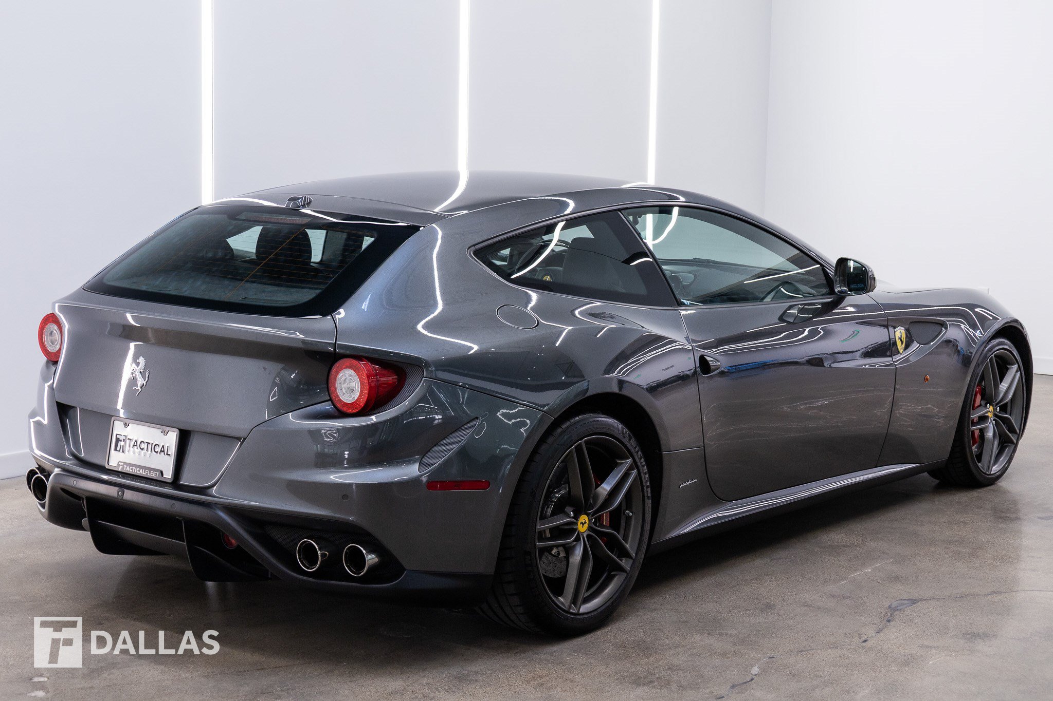 Used 2012 Ferrari FF AWD/4WD image 13