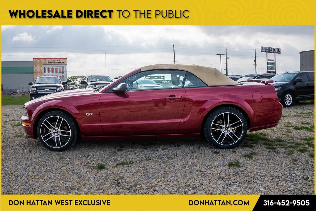 Used 2006 Ford Mustang GT RWD image 2