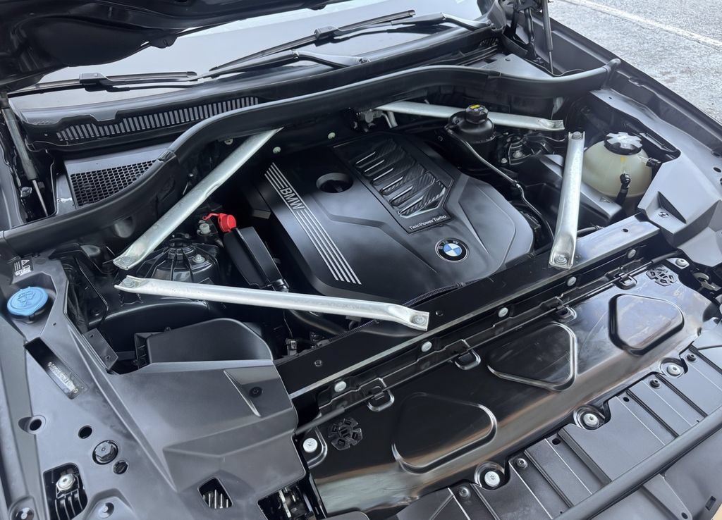 Used 2019 BMW X5 xDrive40i w/ Premium Package 2 AWD/4WD image 29