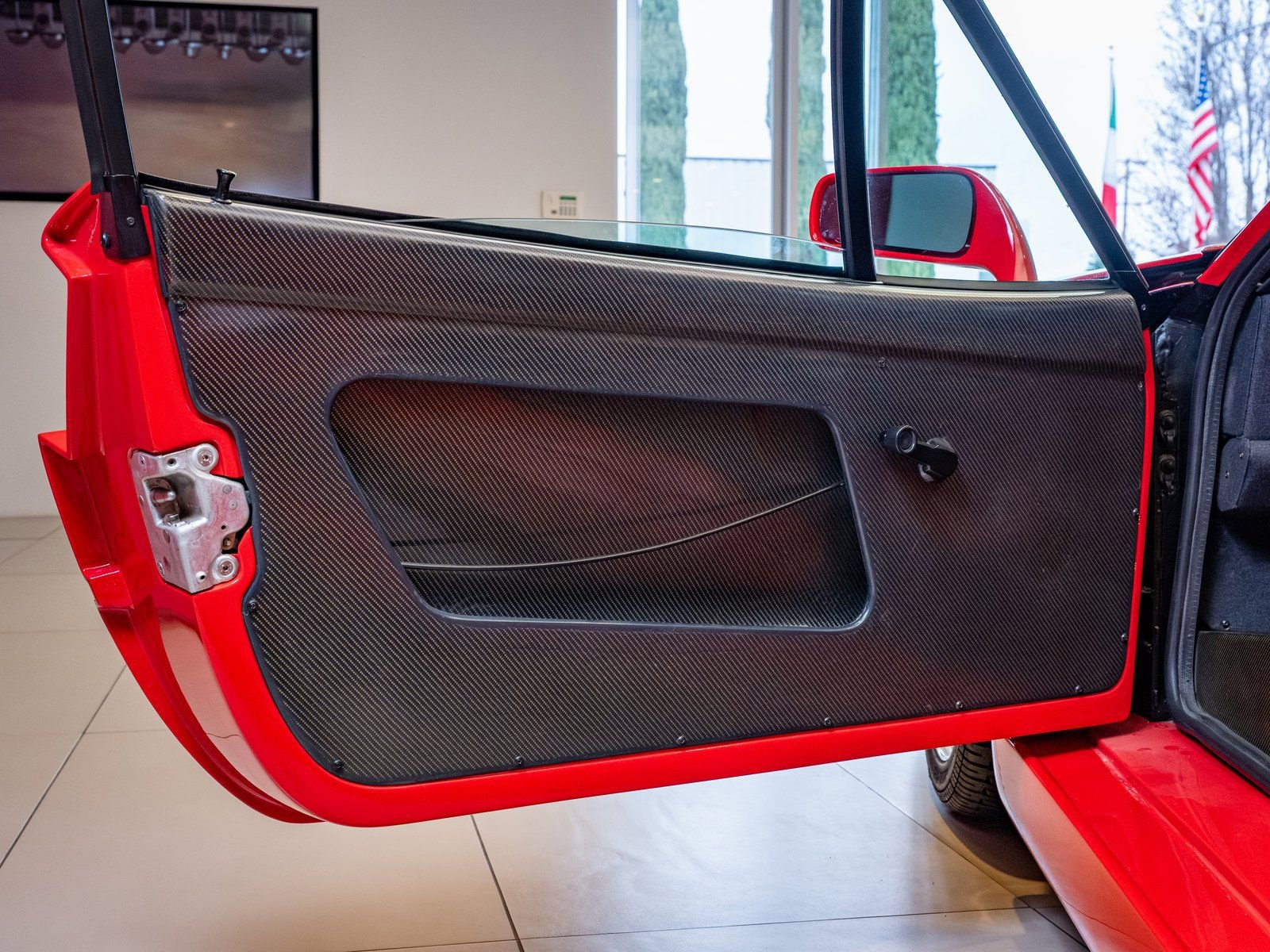 Used 1990 Ferrari F40 RWD image 8