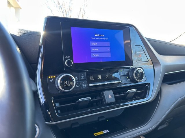 Used 2024 Toyota Highlander XLE image 20