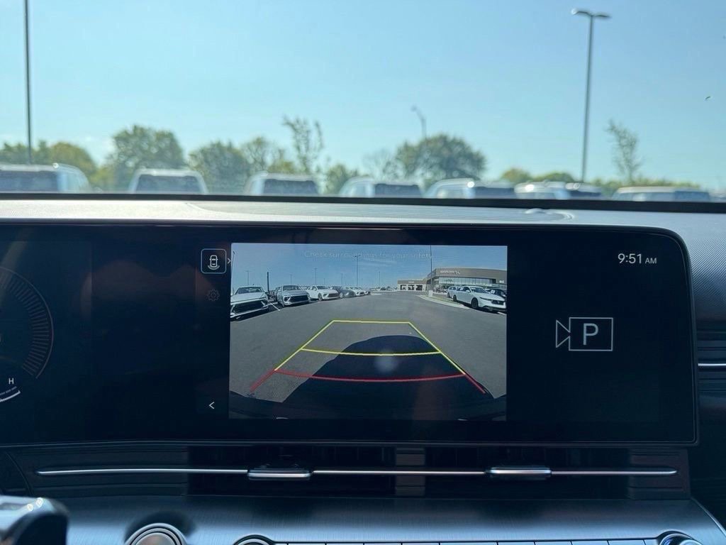 Certified 2025 Hyundai Kona SEL FWD image 16