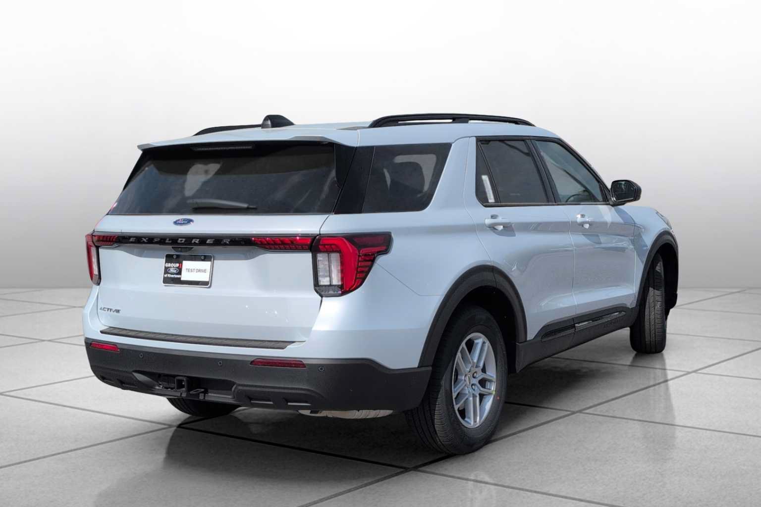 New 2026 Ford Explorer Active RWD image 14