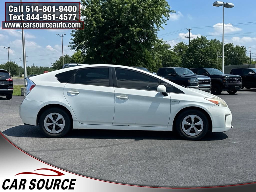 Used 2014 Toyota Prius Three w/ Solar Roof Package FWD image 6