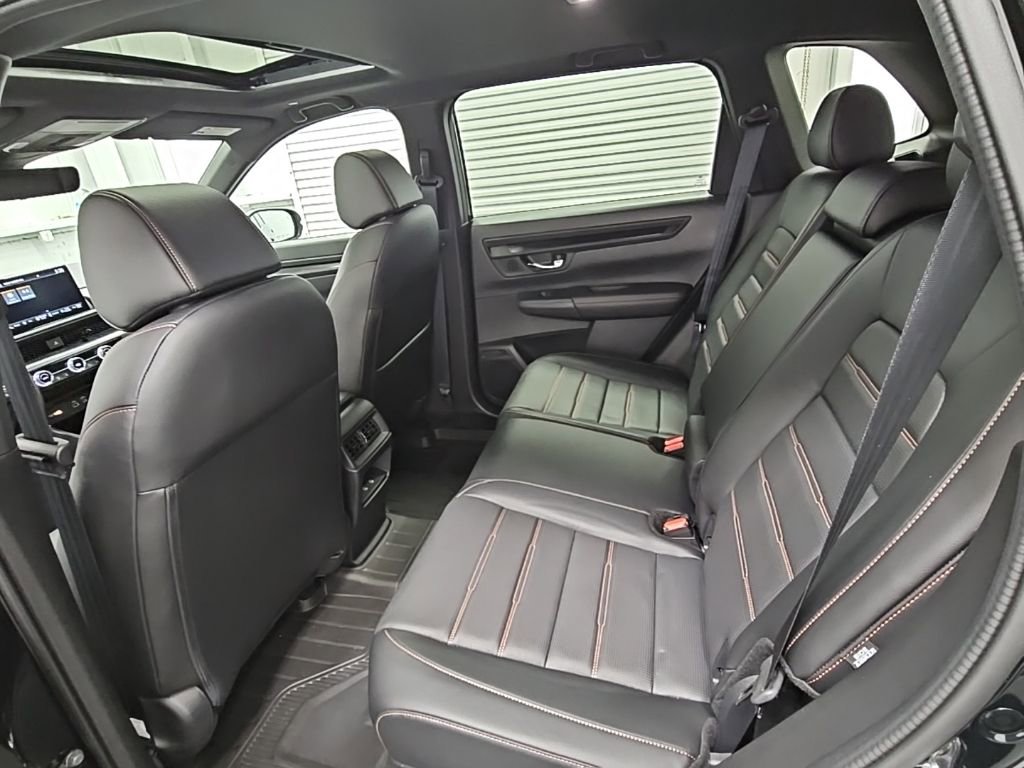 Used 2025 Honda CR-V Sport-L image 32