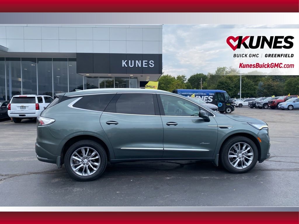 Used 2022 Buick Enclave Avenir w/ Avenir Technology Package image 4