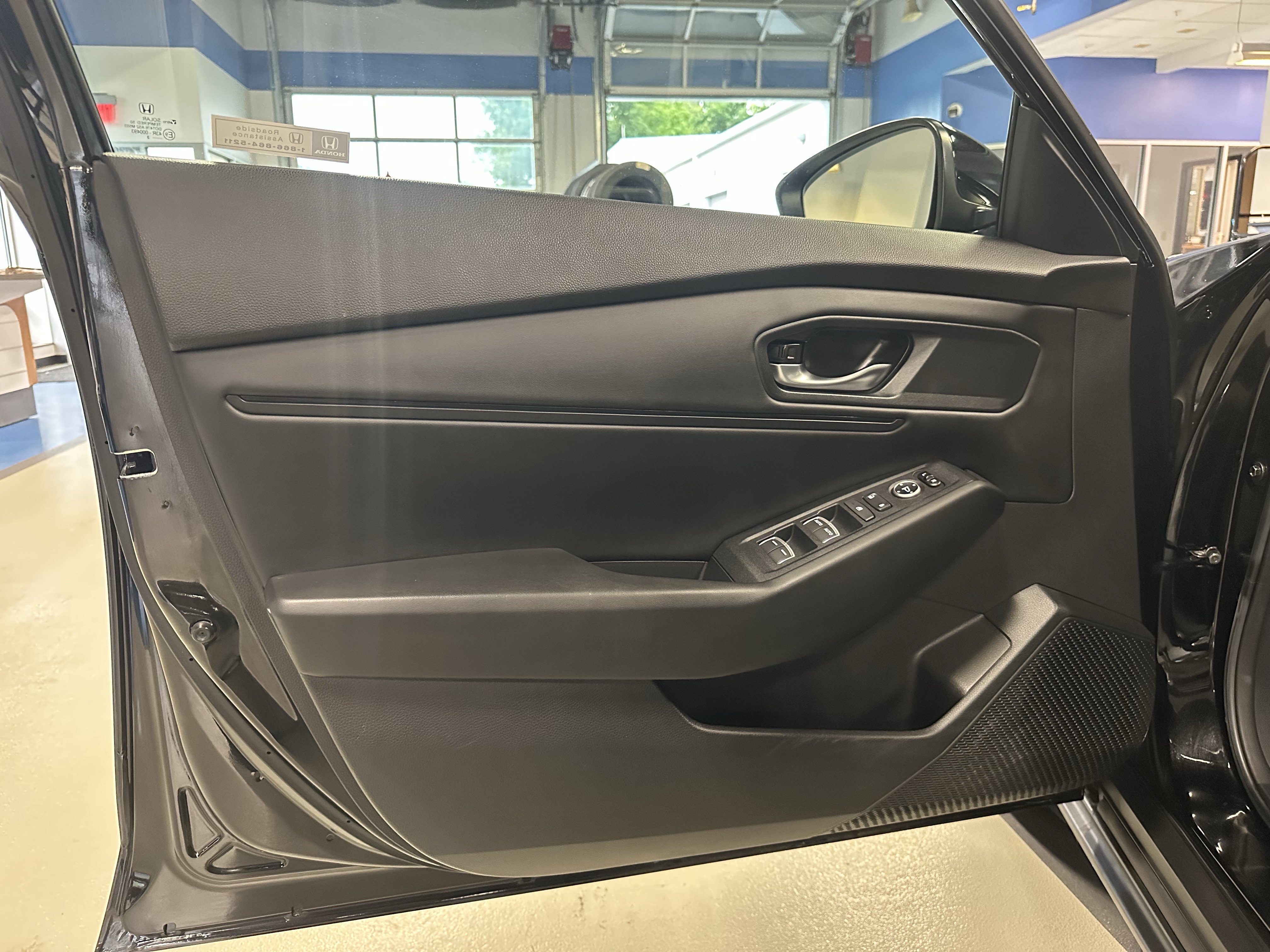Used 2023 Honda Accord EX image 18