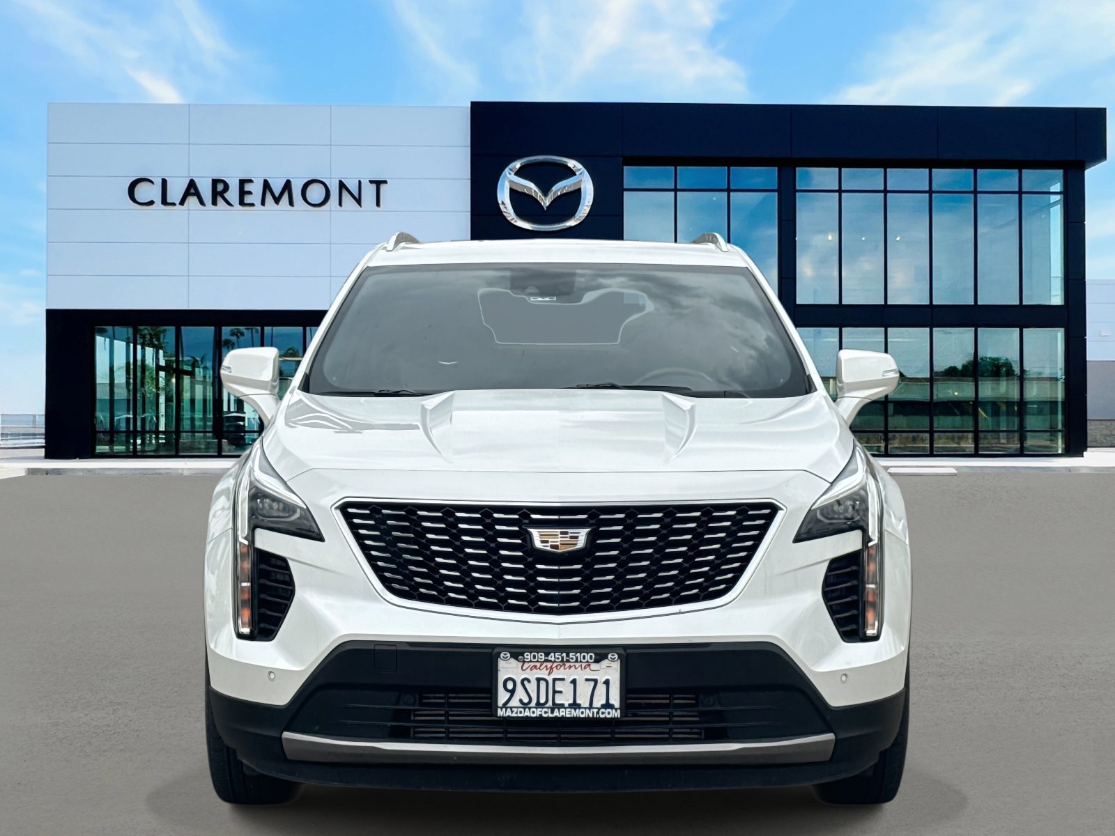 Used 2021 Cadillac XT4 Premium Luxury w/ Cold Weather Package image 2