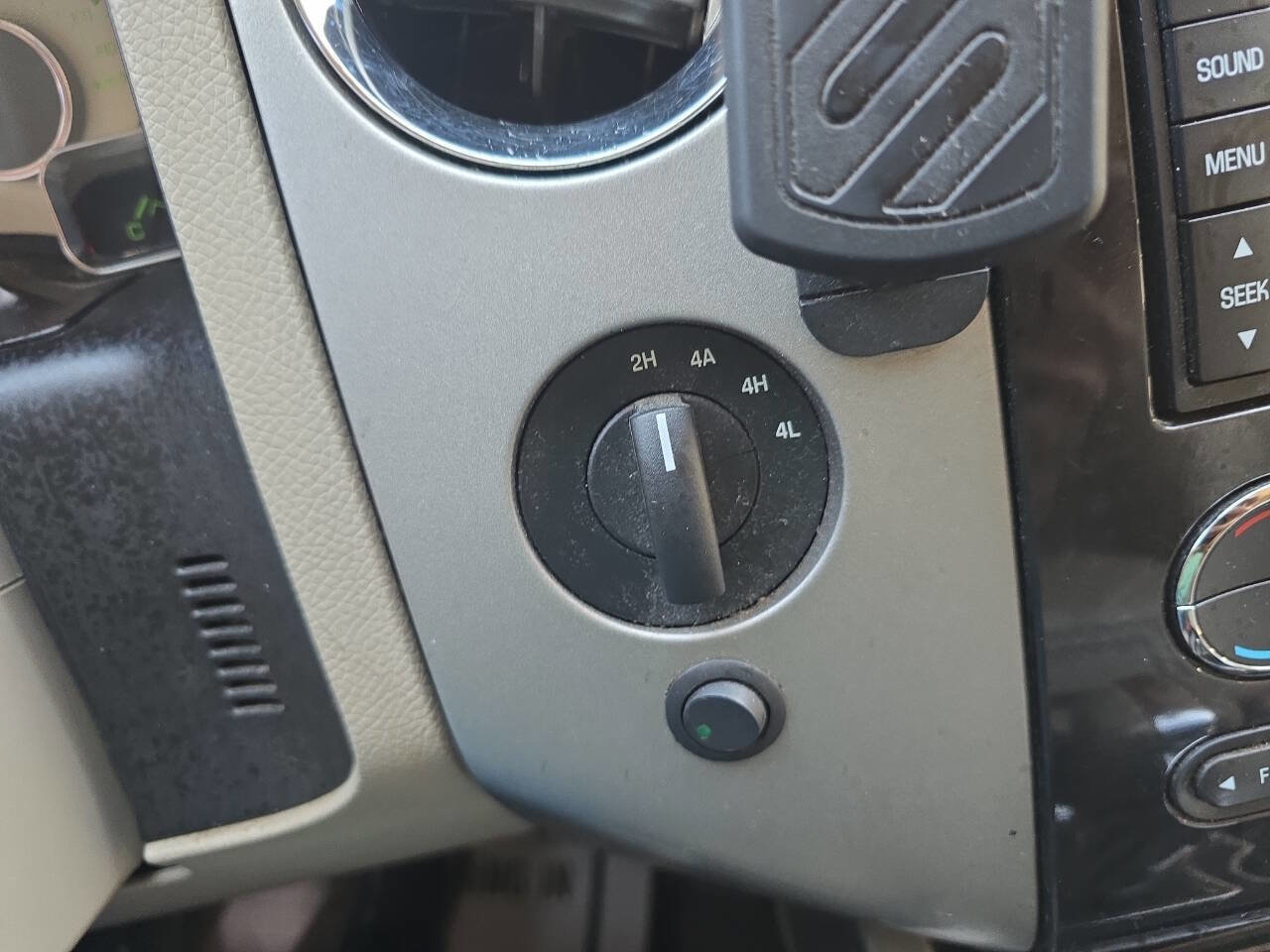 Used 2012 Ford Expedition EL Limited image 20