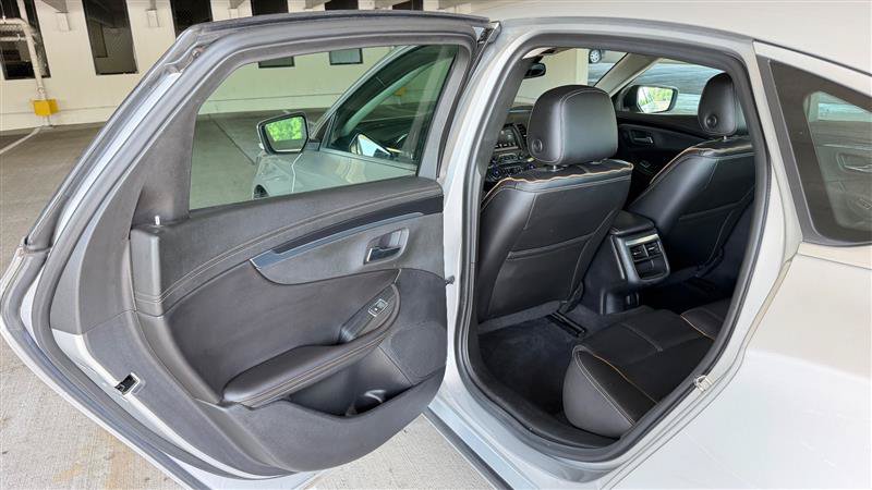 Used 2016 Chevrolet Impala LTZ FWD image 38