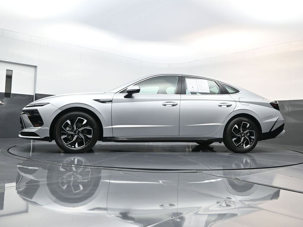 Certified 2025 Hyundai Sonata SEL image 19
