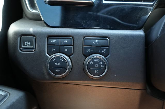 Used 2024 Chevrolet Silverado 1500 LT Trail Boss w/ Convenience Package II AWD/4WD image 22