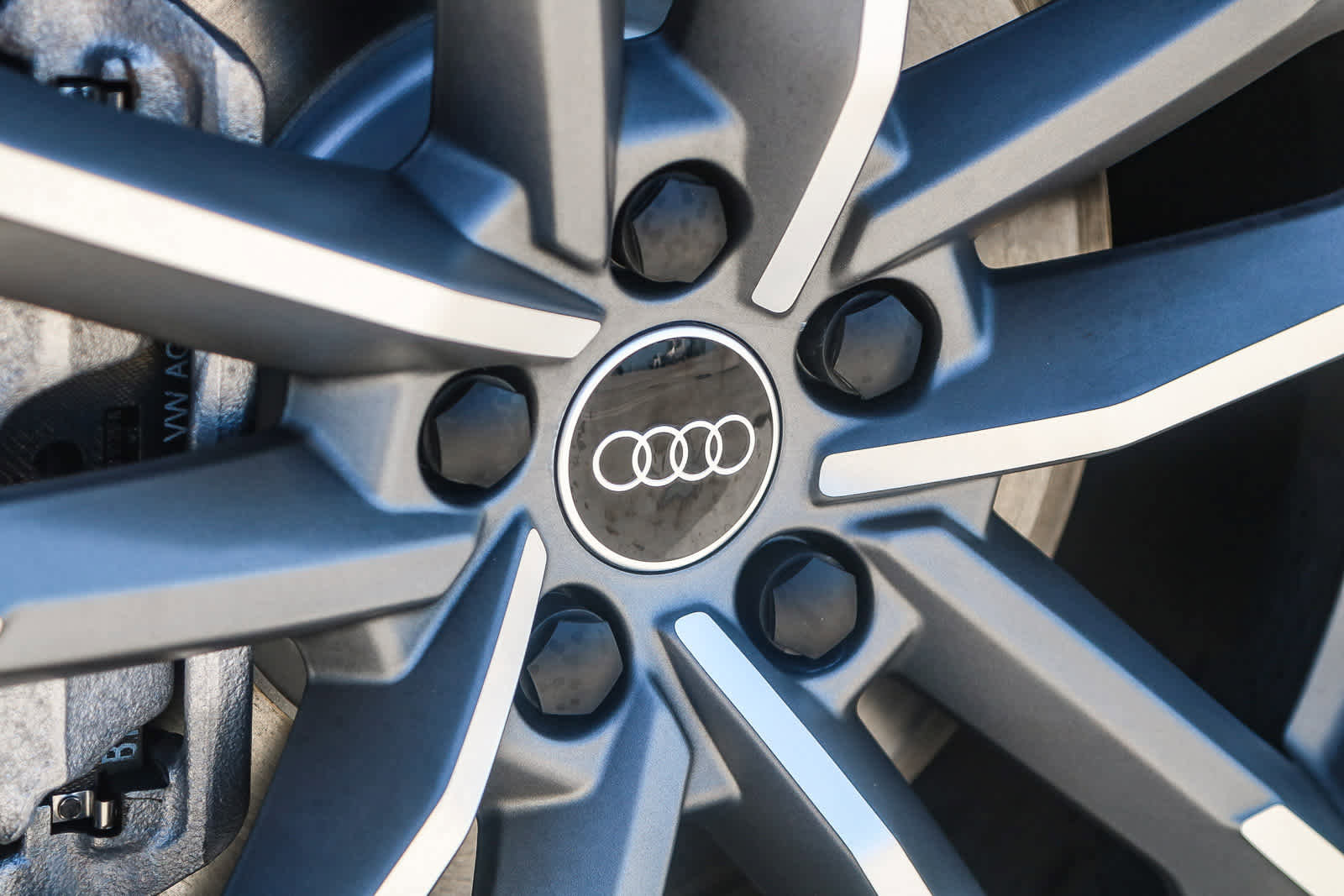 Used 2025 Audi Q3 2.0T Premium w/ Convenience Package image 15