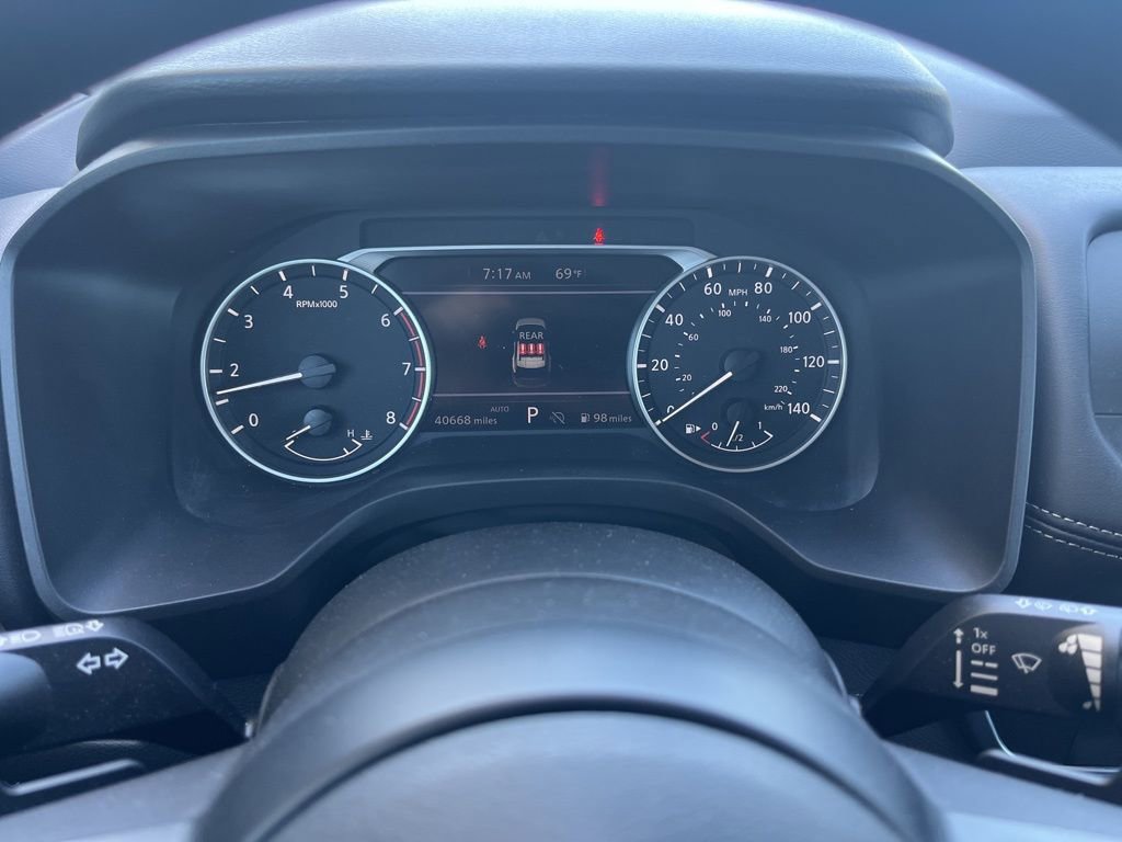 Used 2024 Nissan Rogue S image 12