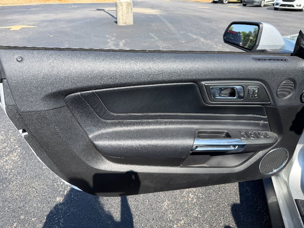 Used 2019 Ford Mustang GT Premium w/ Equipment Group 401A RWD image 23