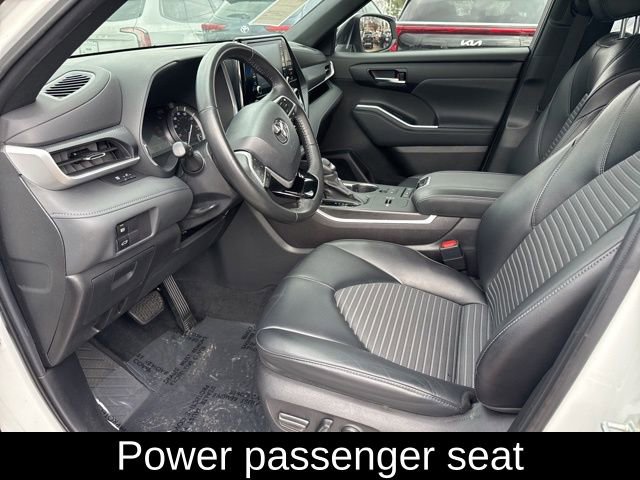 Used 2022 Toyota Highlander XSE image 21