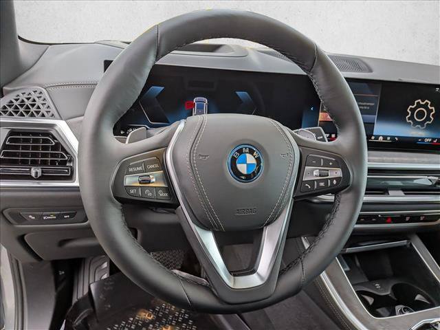 Used 2026 BMW X5 xDrive50e AWD/4WD image 11