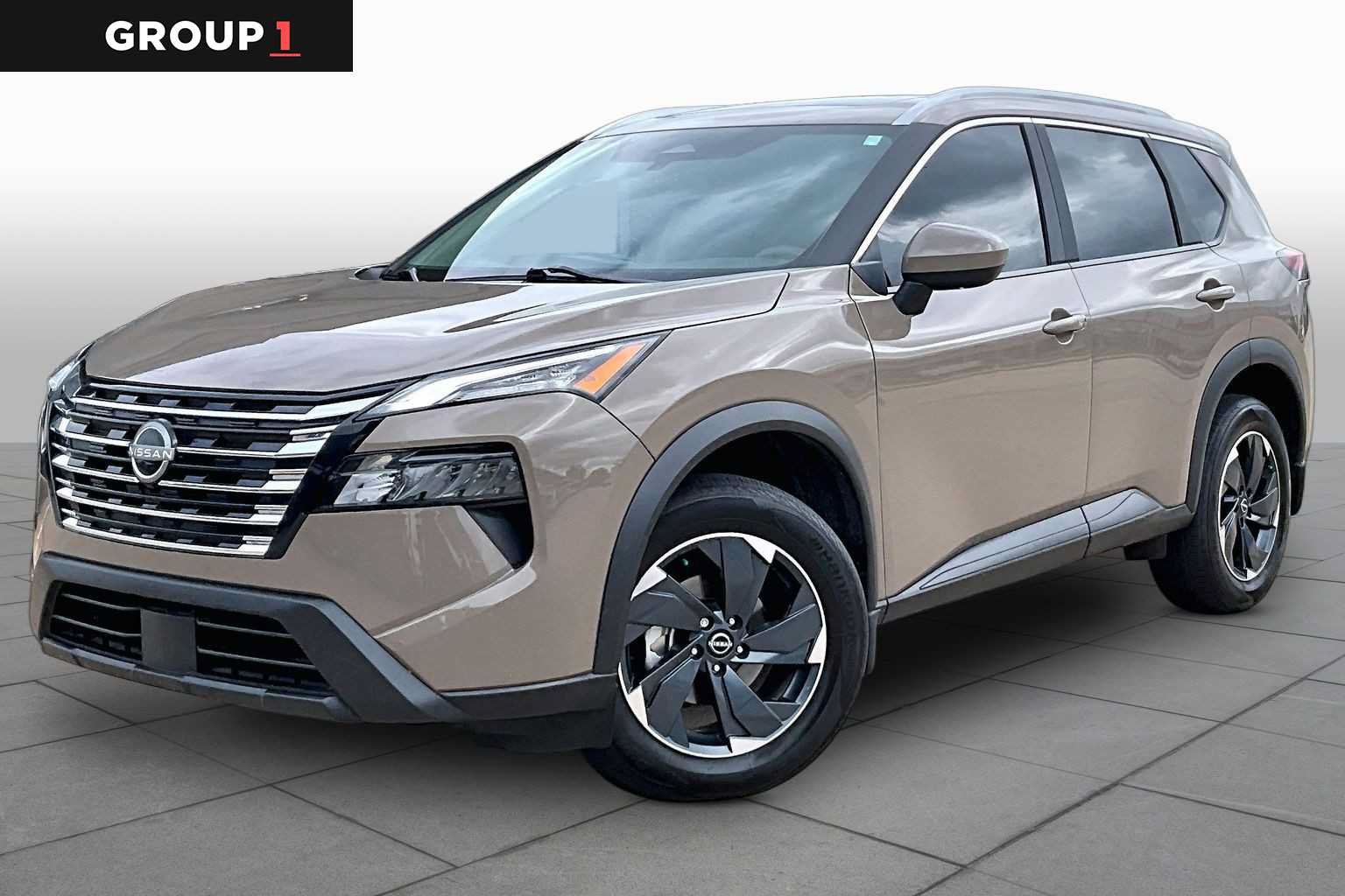 Used 2024 Nissan Rogue SV w/ SV Premium Package