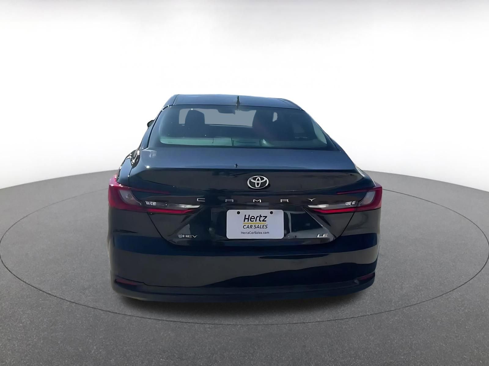 Used 2025 Toyota Camry LE image 12