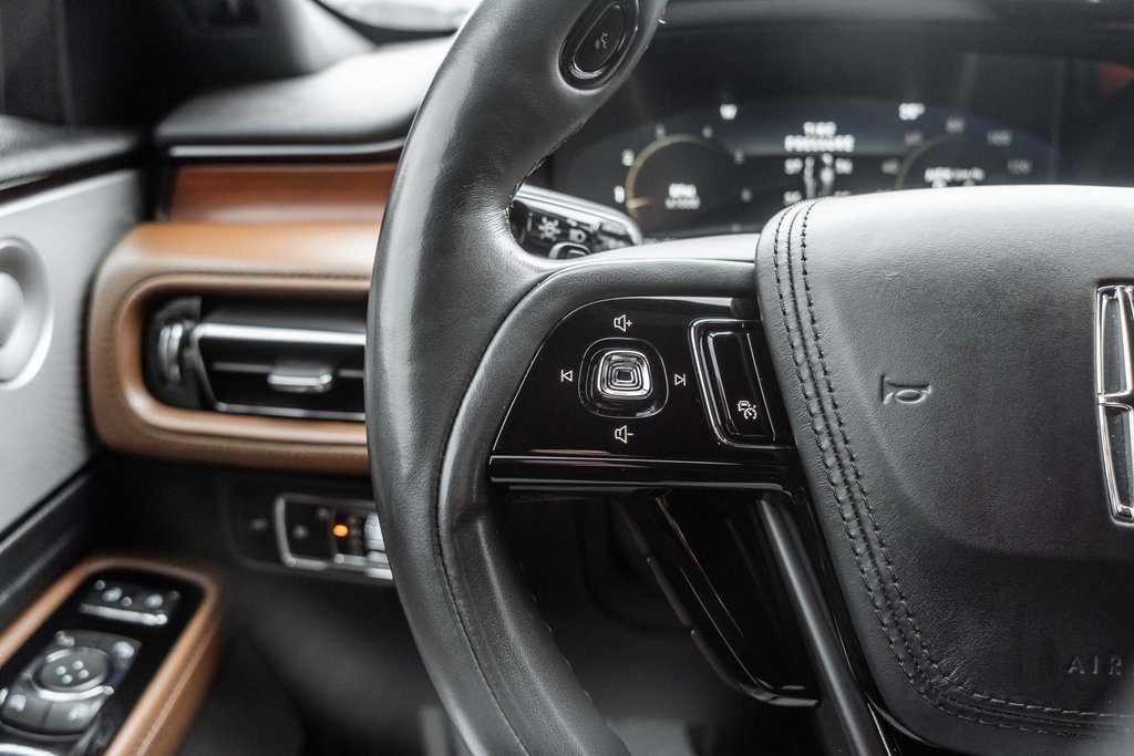 Used 2021 Lincoln Aviator Reserve w/ Equipment Group 202A image 24