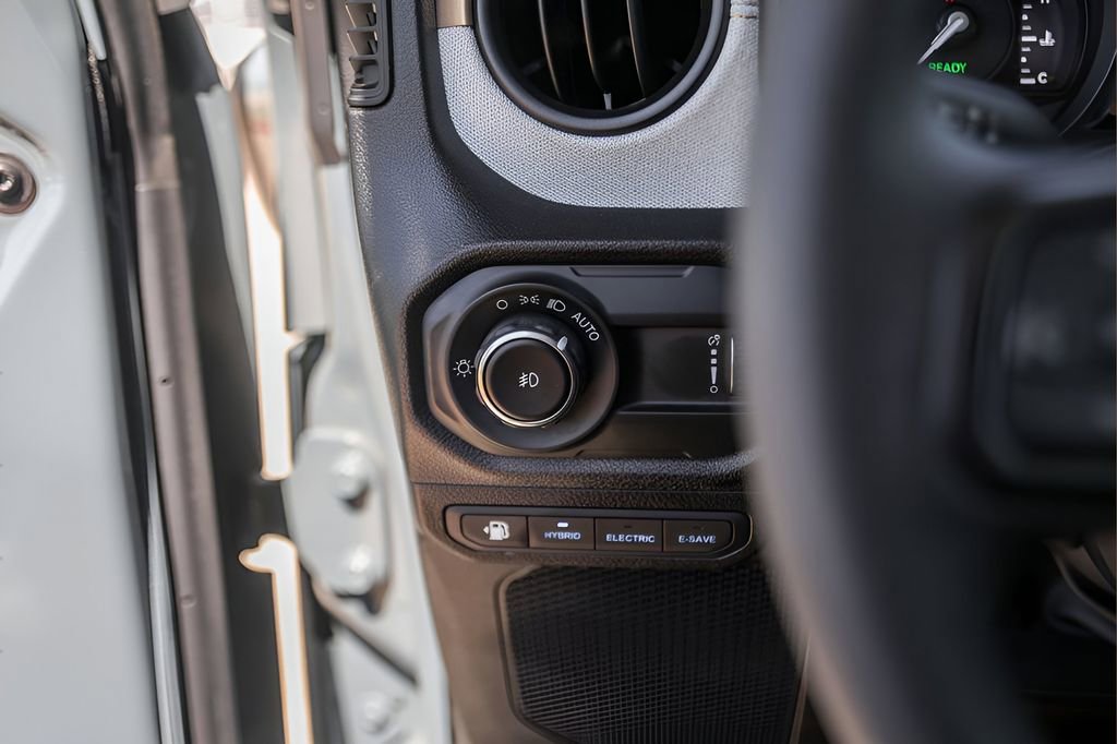 Used 2025 Jeep Wrangler Unlimited Sport S 4xe image 15