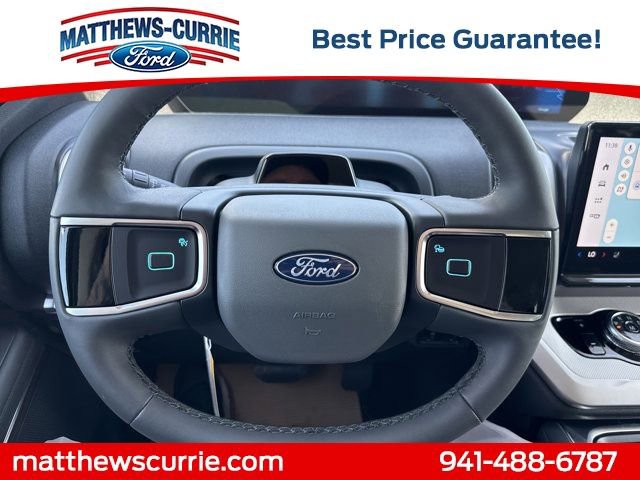 New 2026 Ford Expedition Active image 18