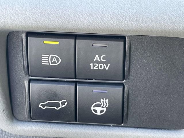 Used 2022 Toyota Highlander Limited image 18