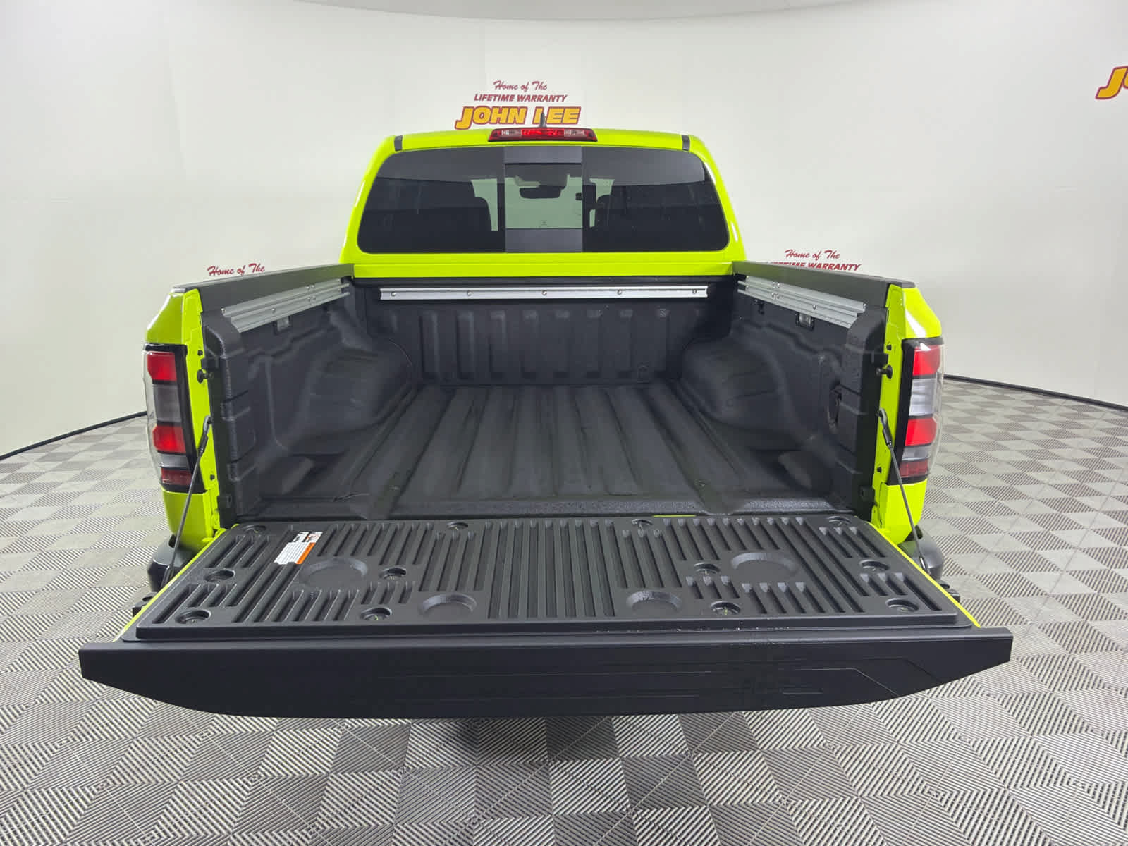 New 2026 Nissan Frontier PRO-4X w/ Pro Premium Package AWD/4WD image 5