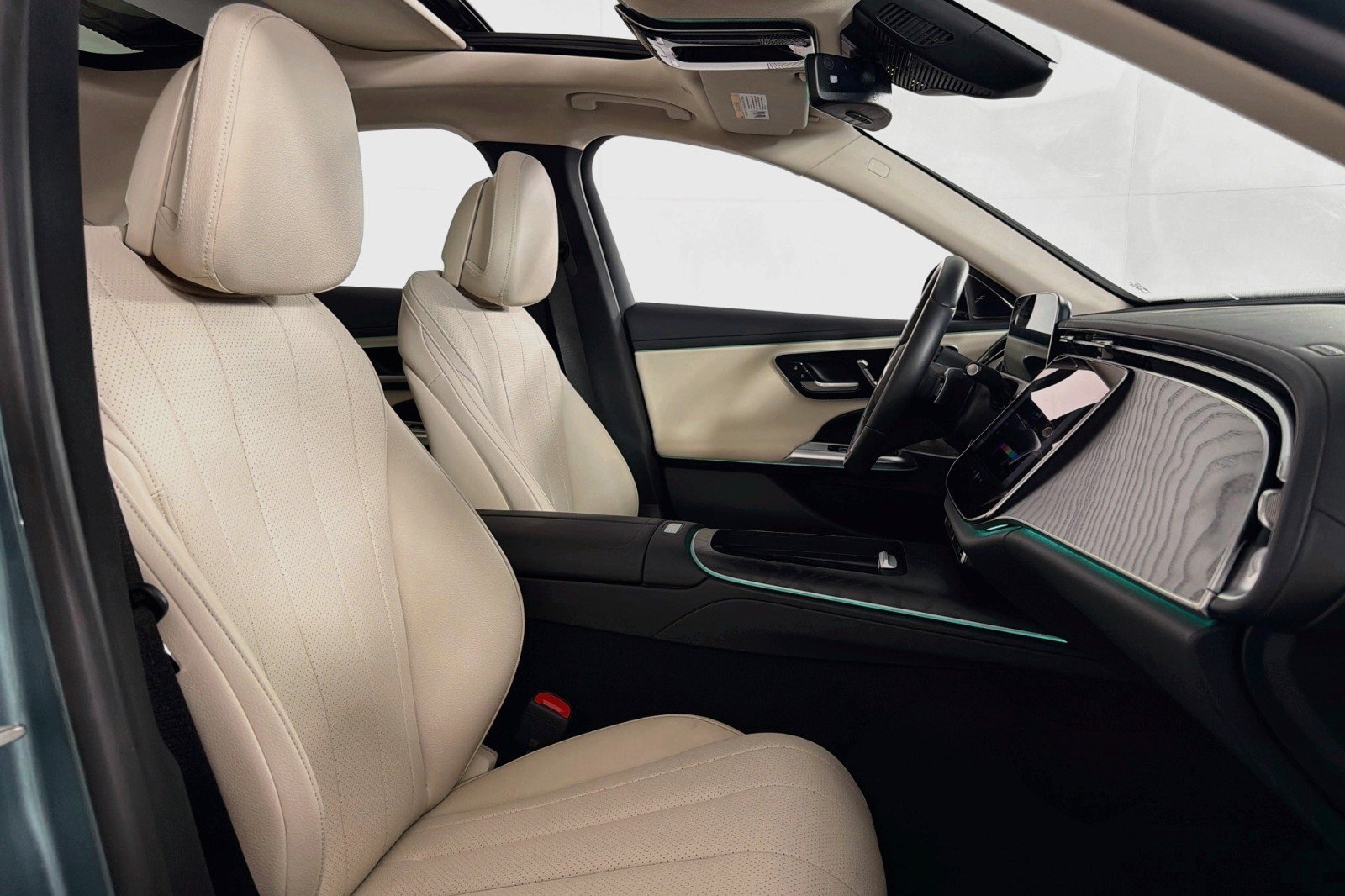 Certified 2024 Mercedes-Benz E 350 4MATIC Sedan image 8