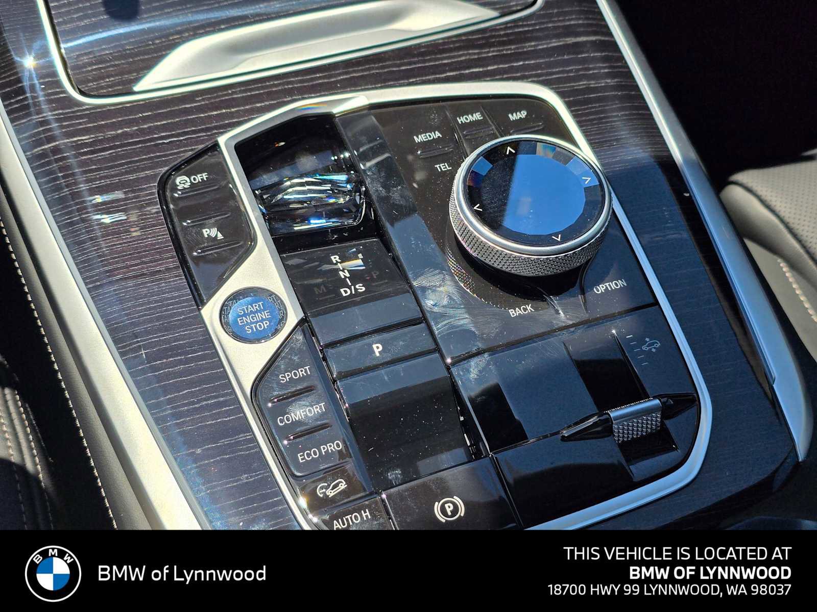 New 2026 BMW X7 M60i image 28