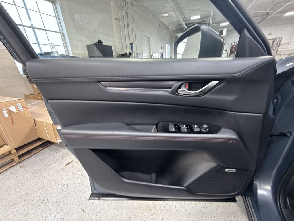 Used 2025 MAZDA CX-5 Carbon Edition AWD/4WD image 31