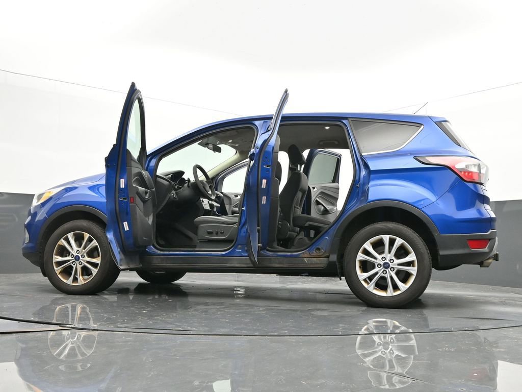 Used 2017 Ford Escape SE image 62